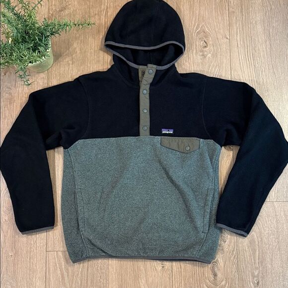 MENS PATAGONIA SYNCHILLA BLACK GRAY TAN WITH HOOD EUC SIZE XS - Picture 1 of 5